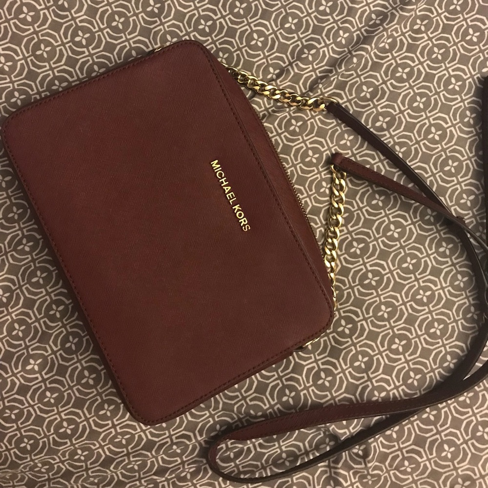 Michael kors burgundy purse